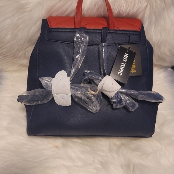 ❤NWT Wonder Woman WW84 DC/WB Mini Backpack❤ - Picture 3 of 9